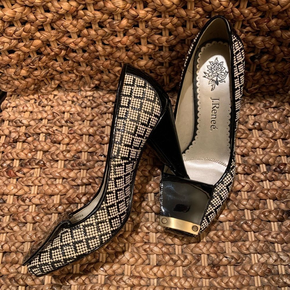 J Renee heels in EUC size 5.5 - Picture 3 of 4